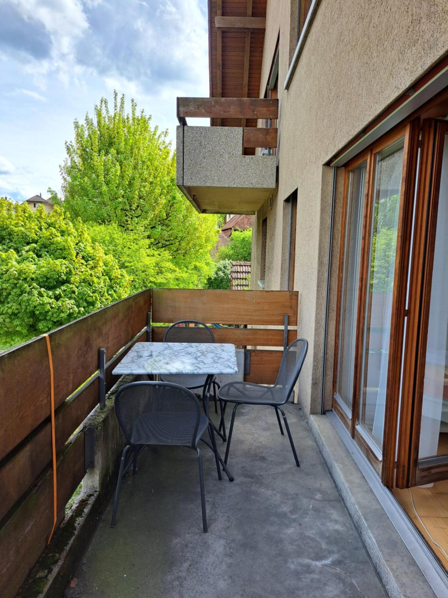 Good Bed Aarwangen Apartment Exterior photo